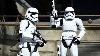 Disney prohíbe el cosplay de <i>Star Wars</i> en el nuevo parque temático <i>Galaxy's Edge</i>